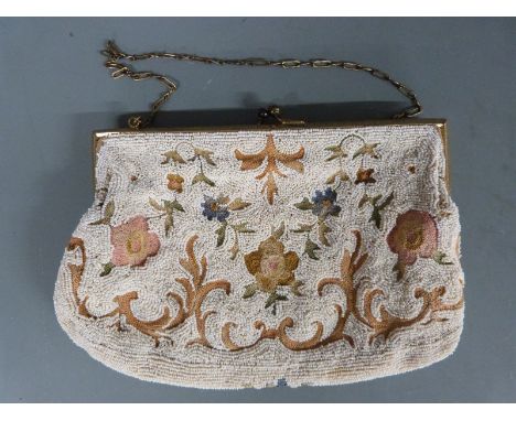 Longchamp vintage evening bag with fine beaded decoration, 11 x 16cm