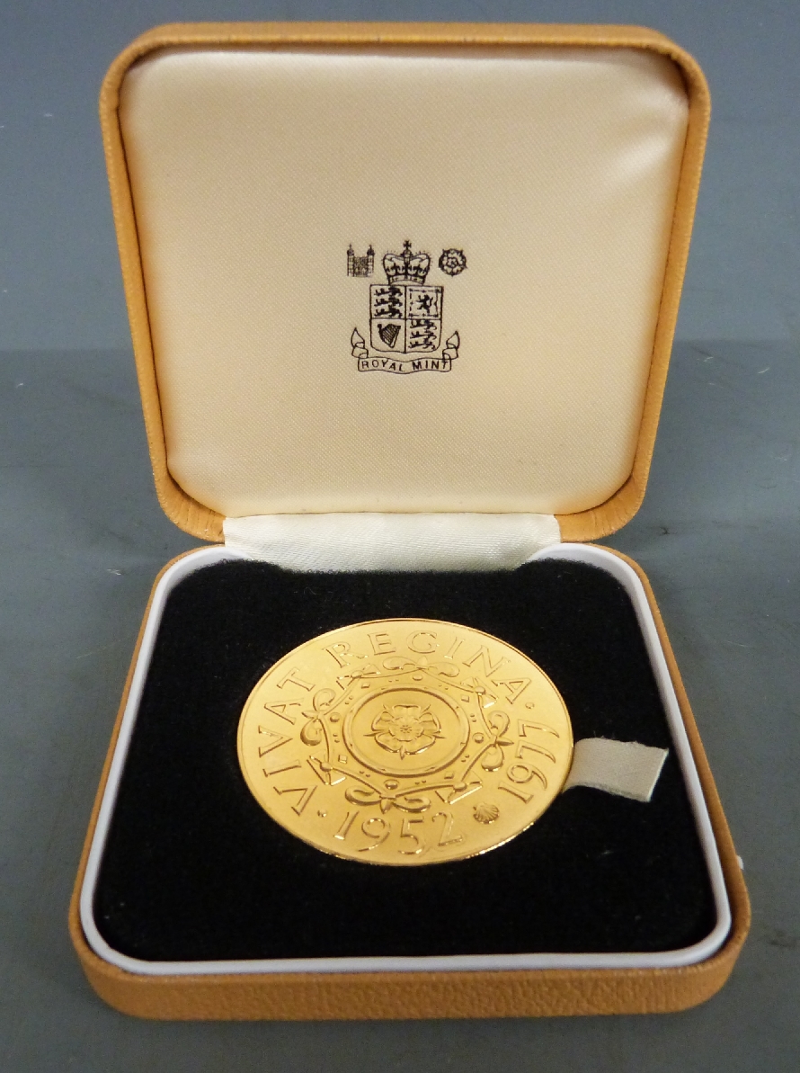 Royal Mint Queen Elizabeth Silver Jubilee gold plated commemorative ...