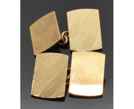 A pair of 9ct gold cufflinks with engine turned decoration, 7.2g