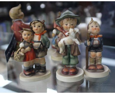 LOT OF HUMMEL FIGURES 