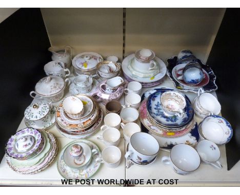 A collection of teaware including Foley, Royal Worcester Gold Chantilly, Tuscan China, Coalport, Copeland and Garrett 7052, W