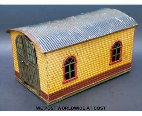 Bing 0 gauge tinplate single track engine shed 