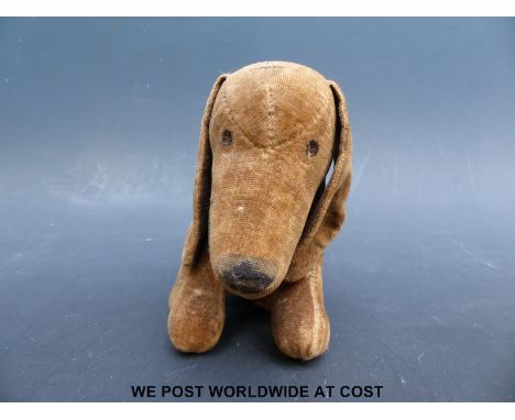 Chad Valley felt sausage dog/ Dachshund, 11cm tall. 