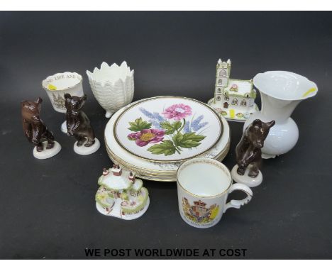 A collection of ceramics including Fürstenberg, Wedgwood, Royal Worcester cabinet plates of Gloucester, Worcester and Herefor