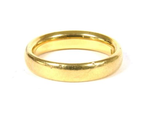 A 22ct gold court wedding ring, 1903, 6.05g