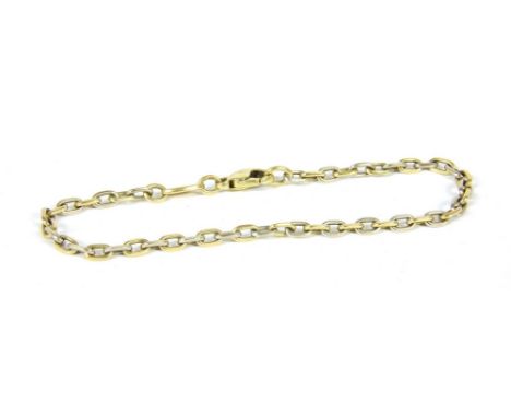 A two colour gold belcher link bracelet chain bracelet, with lobster claw clasp, marked 750, 7.30g