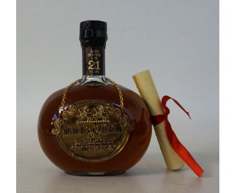 WHYTE & MACKAY 21 YEAR OLD
1 bottle.  Whyte & Mackay 21 Year Old Blended Scotch Whisky.  75cl.  43% abv.  In decanter-style b