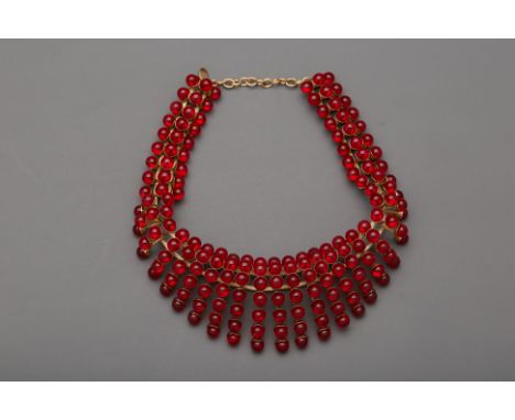 From a private Singaporean collection
Red beaded collar necklace
Christian Dior
Condition: In excellent condition
Additional 
