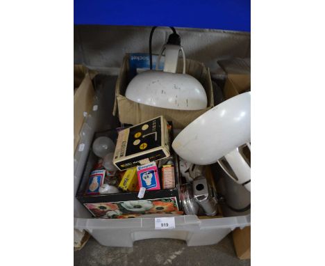 Box of various vintage light bulbs, electrical fittings etc