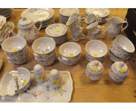 A collection of Villeroy & Boch "Riviera" pattern dinner and tea wares to include teapot, milk jug, sucrier, rectangular sand