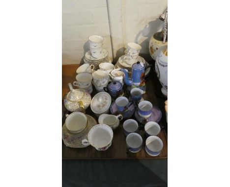 A Tray of Ceramic Tea and Coffeewares 