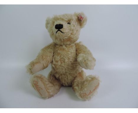 Steiff Jointed Bear for William &amp; Catherine - 26cm High 