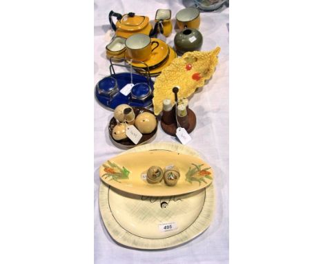 Quantity 20th century decorative porcelain to include Carltonware mushroom-shaped cruet stand with mushroom-shaped salt, pepp