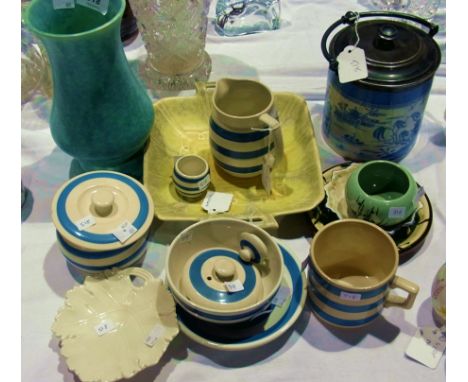 Quantity blue and white striped pottery Cornish kitchenware, Carlton china pin tray, Flaxman Wade Heath vase and other cerami