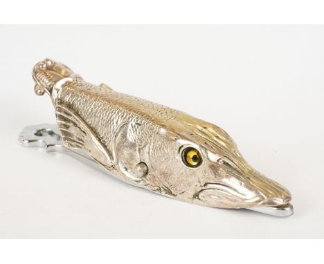 Silver plated document clip in the form of a pike, with scale details. Approx 13cm long 