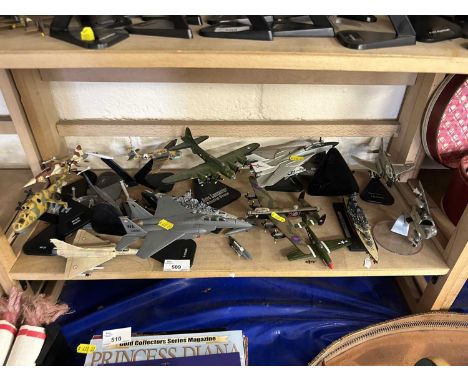 Quantity of modern model aircraft