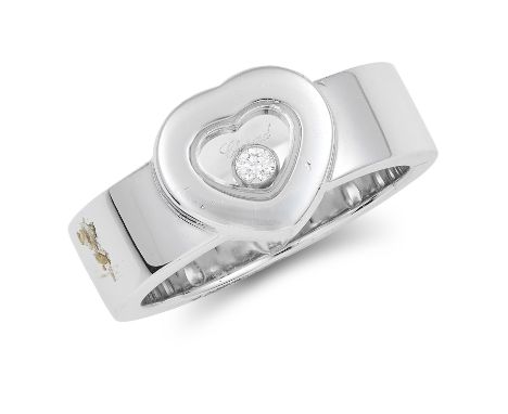 HAPPY DIAMOND RING, CHOPARD the heart shaped face is set with a round cut diamond, size M / 6, 12.1g.