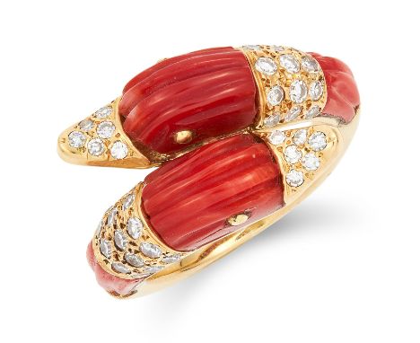 CORAL AND DIAMOND DUCK HEAD RING IN THE MANNER OF VAN CLEEF AND ARPELS set with polished coral and round cut diamonds, size K