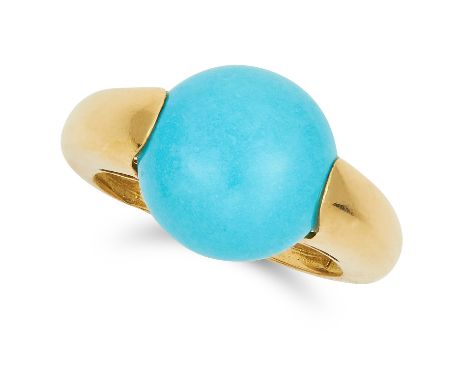 VINTAGE TURQUOISE RING 1970s set with a circular turquoise cabochon of 8.68 carats, size O / 7.25, 6.5g.