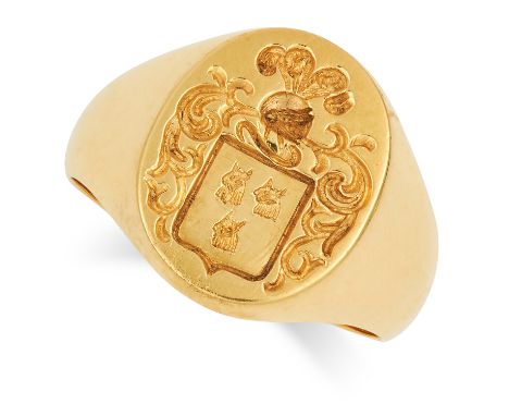 SIGNET RING set with an engraving of a coat of arms, size U / 10, 12.6g.