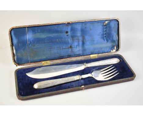 An Edwardian Silver Plated Cased Set of Fish Servers