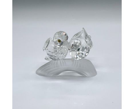 Third Annual Edition made for SCS members and the final figure in the Caring and Sharing trilogy. Depicts two clear crystal b