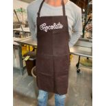 Lot de 6 tabliers bruns -avec logo