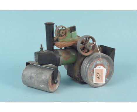 A vintage Mamod steam roller (in playworn condition)