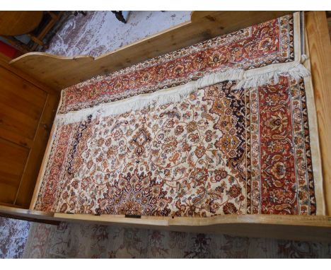 Beige ground Keshan carpet (2.30 x 1.60)