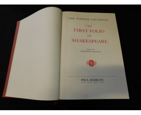 WILLIAM SHAKESPEARE: THE NORTON FACSIMILE THE FIRST FOLIO OF SHAKESPEARE, Ed Charlton Hinman, London, Paul Hamlyn, 1968 facsi