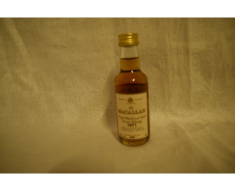 A Macallan Single Highland Malt Scotch Whisky Miniature, 1971 bottled 1989, 43% 5cl