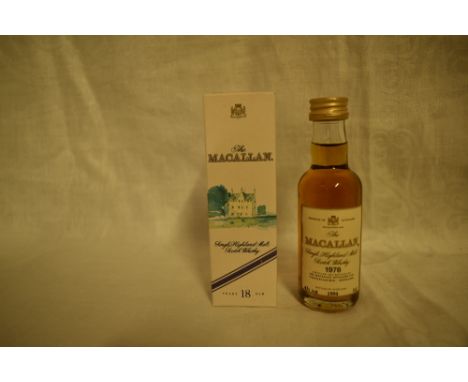 A 1976 Macallan Single Highland Malt Scotch Whisky Miniature, bottled in 1994, 43% 5cl in card box