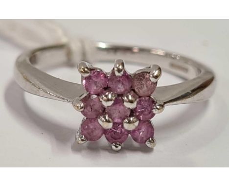 9ct WHITE GOLD PINK STONE CLUSTER RING