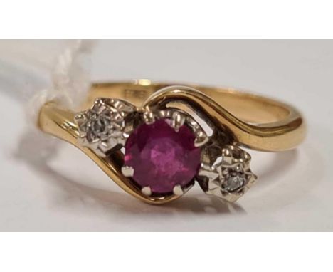 GOOD BOXED 18ct GOLD RUBY &amp; DIAMOND 2 STONE RING, SIZE 'Q' 4.36g