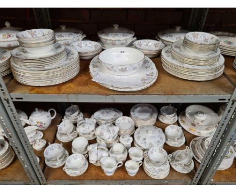167 PIECES OF PARAGON ENCHANTMENT DINNER / TEA / COFFEE SERVICE
