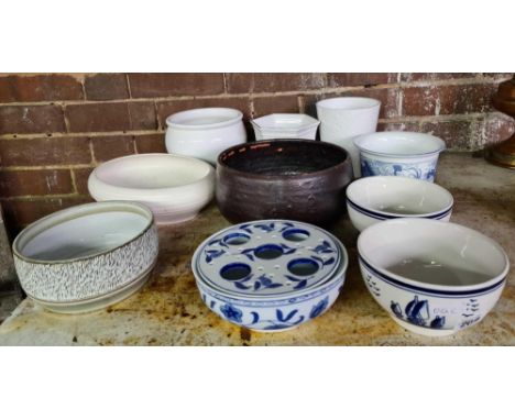 SHELF OF VARIOUS BOWLS &amp; FLOWER POTS