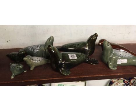 SHELF OF BROWN &amp; GREEN CORNISH POTTERY SEALS