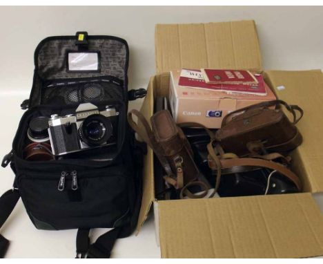 Collection of vintage cameras including a Praktica outfit, Exakta, Nehar Carl Zeiss Werra together with other cameras light m