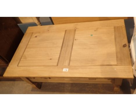 Large light wood coffee table 100 x 60 cm H