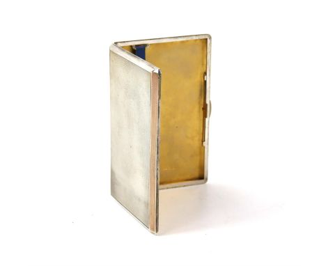 Engine turned silver case with gold wash sides and gilt interior, 200 grams, London 1957 