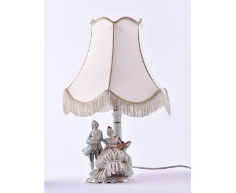   Tischlampe Bavaria  figürlicher Lampenfuß, gemarkt, Gesamthöhe 47 cm        Table lamp Bavaria  figural lamp base, marked, 