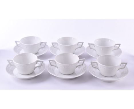  6 Suppentassen KPM Kurland  Weißporzellan, Suppentassen mit Untertassen, blaue Zeptermarke, 1. Wahl        6 soup cups KPM 