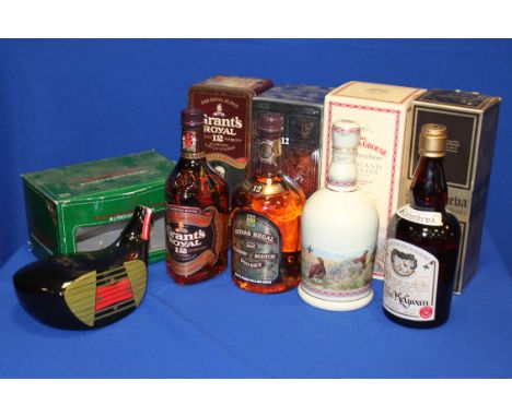 THE FAMOUS GROUSE HIGHLAND DECANTER
Blended Scotch Whisky in cream Wade decanter with 24 carat gilt. 70cl, 40% volume, in car