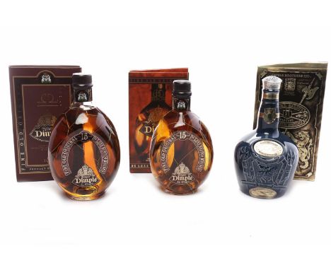 DIMPLE 15 YEARS OLD
Blended Scotch Whisky. 
70cl, 40% volume, in carton. 
DIMPLE 15 YEARS OLD
Blended Scotch Whisky. 
1L, 43%
