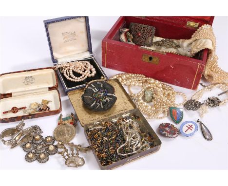 Jewellery, to include pearl necklaces, brooches, Royal Bath Hospital enamel medal, Jane Walker enamel badge set in silver, et