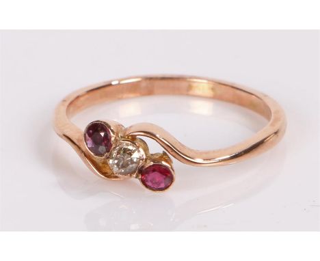 9 carat ruby and diamond ring, with a central diamond and ruby to either side, ring size L