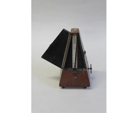 French Maelzel Paquet Metronome, with a mahogany case