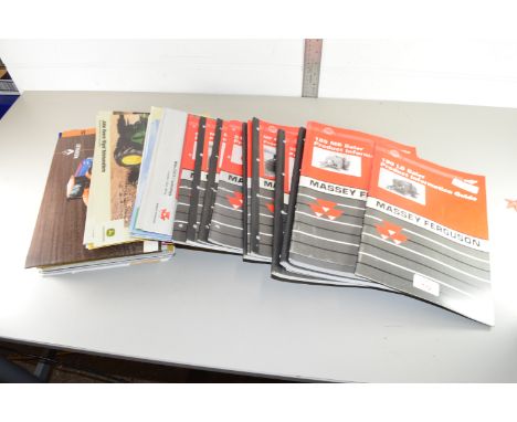 QTY OF VINTAGE MASSEY FERGUSON TRACTOR/AGRICULTURAL PRODUCT BOOKLETS