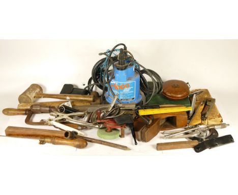 A collection of early 20th century and later carpenters hand tools, to include multi planes, chizels, drills, rebate planes, 