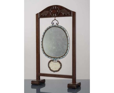   Spiegel aus Silber mit Email-Dekor und Jade-Appliken, Holzgestell CHINA, 19.Jh., die Jaden früher H. 33,2(50,2) cm Provenie